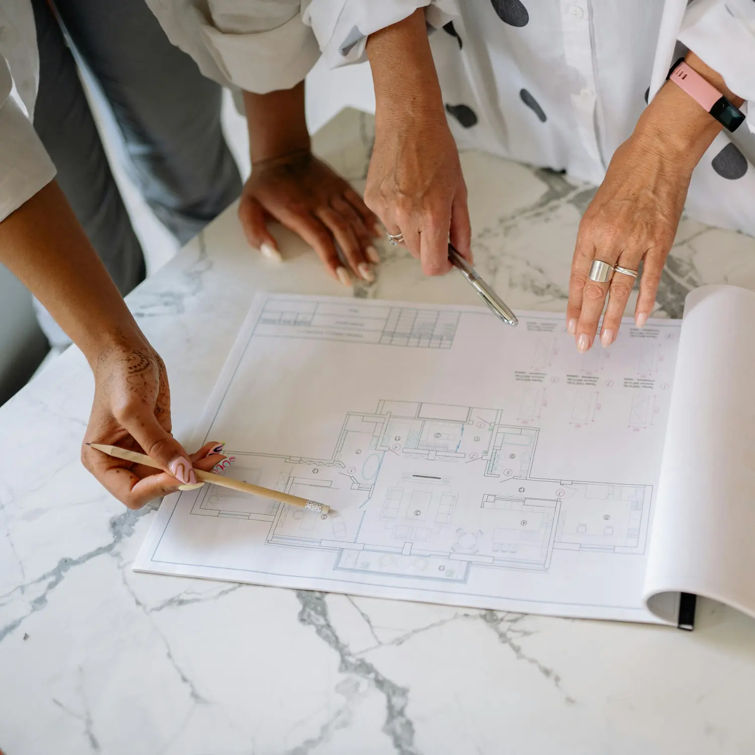 Sally Brandt Immobilien – Immobilienkonzepte – ein mannhafter Hausplan