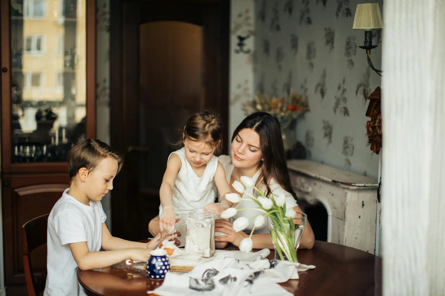 Sally Brandt Immobilien - Immobilienkonzepte - Familie genießt ihr neues Haus